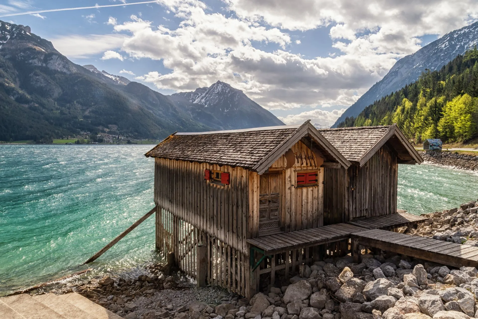 Ski & Spa in Tirol: Wenn Pistenlage und Wellness nahtlos ineinandergreifen
